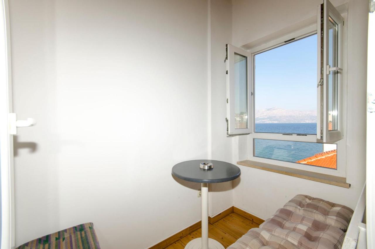 Apartments Banic Postira Exterior photo